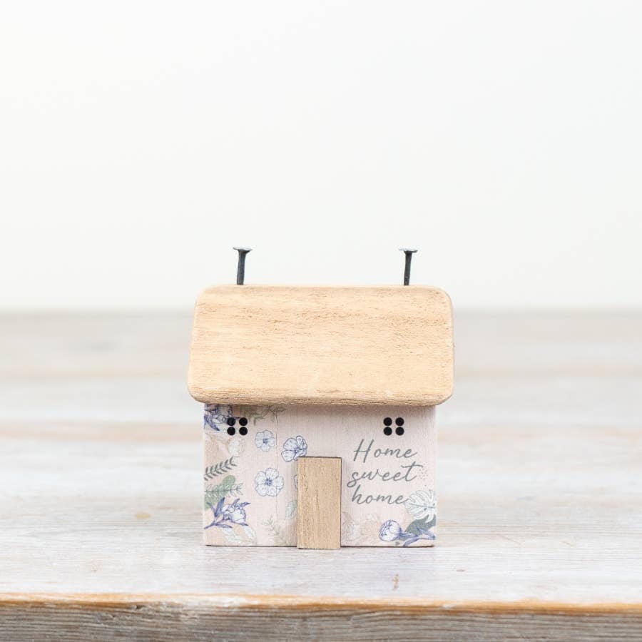 Flower Wooden House Deco, 8cm